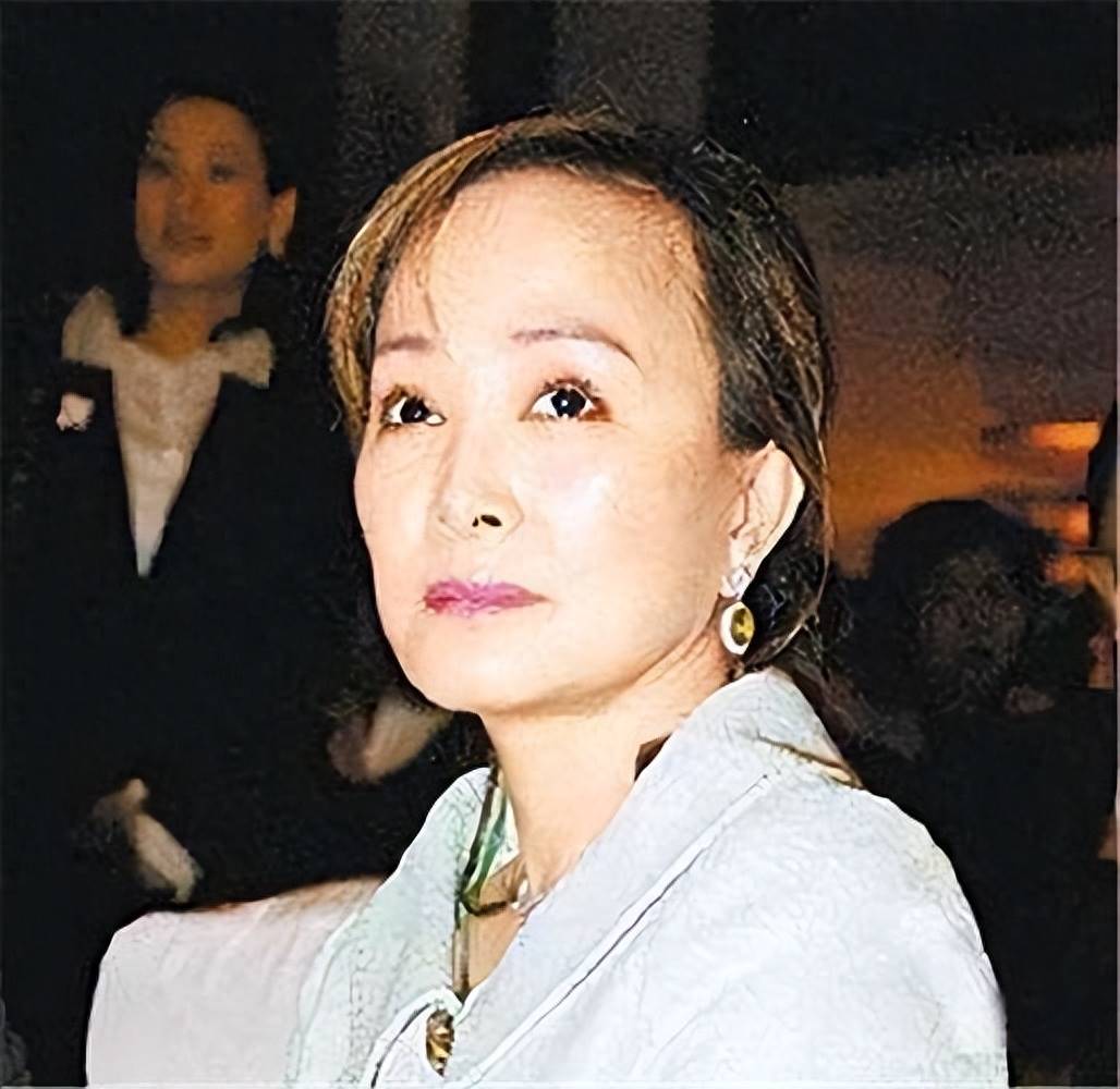 日本最癡情富豪！苦等「中學暗戀的女神」30年　55歲終於「抱得美人歸」世紀婚禮羨煞旁人