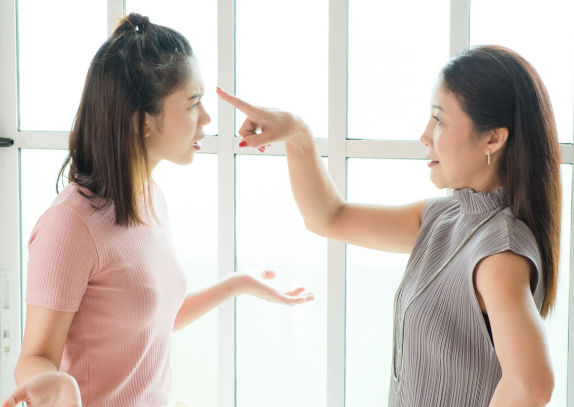 好不容易懷孕！4月孕媳滑倒慘摔「重傷流產」　調監視器驚見「婆婆設惡毒陷阱」：恨妳一輩子！