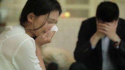 前夫再婚邀我和女兒參加！剛到現場「女兒指著門口結婚照」尖叫　我「抬頭看清」後怒砸了婚禮