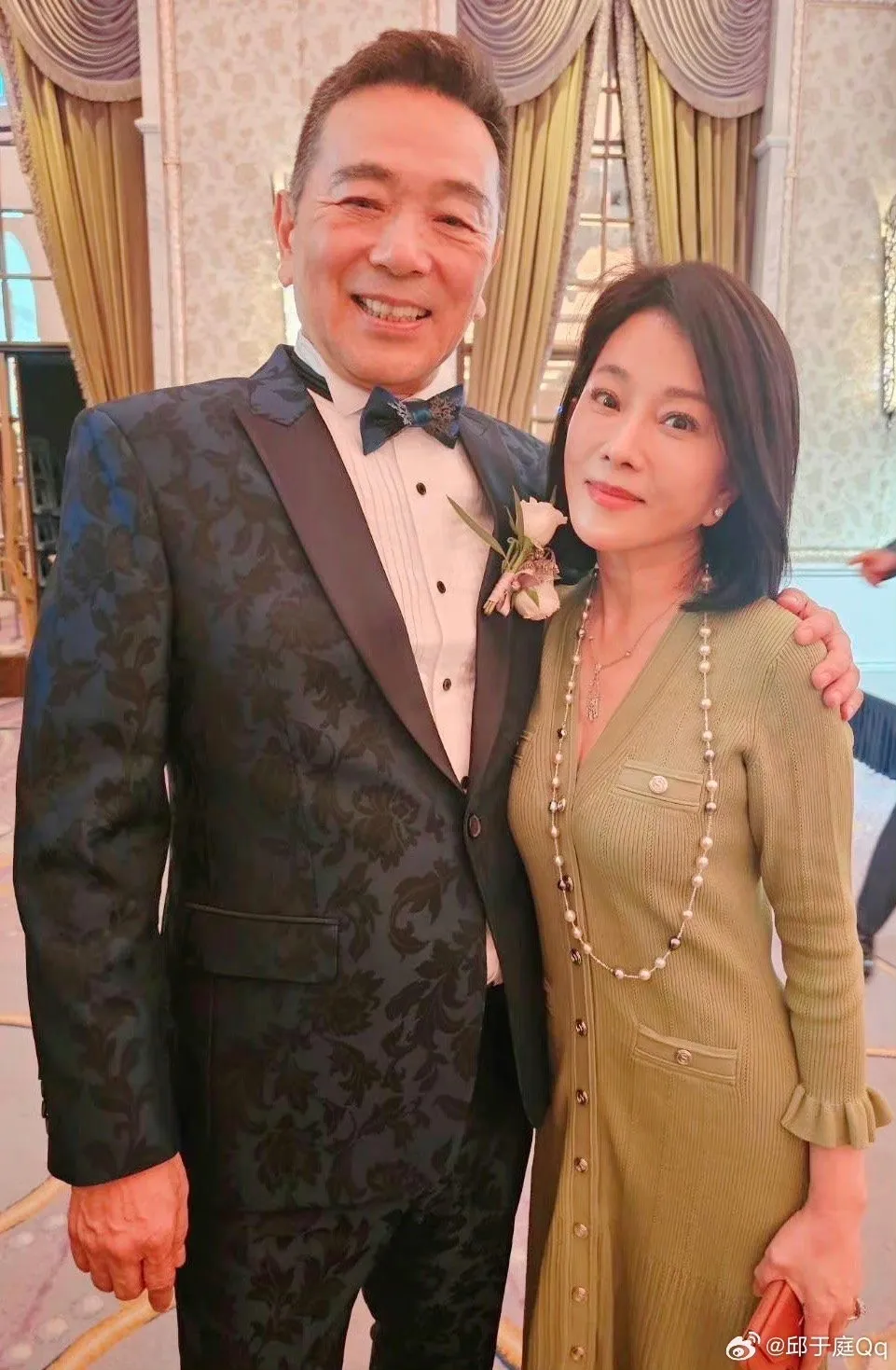 息影12年！中視花旦罕現身「64歲維持24吋螞蟻腰」　老友不可思議驚呼：完全沒變老
