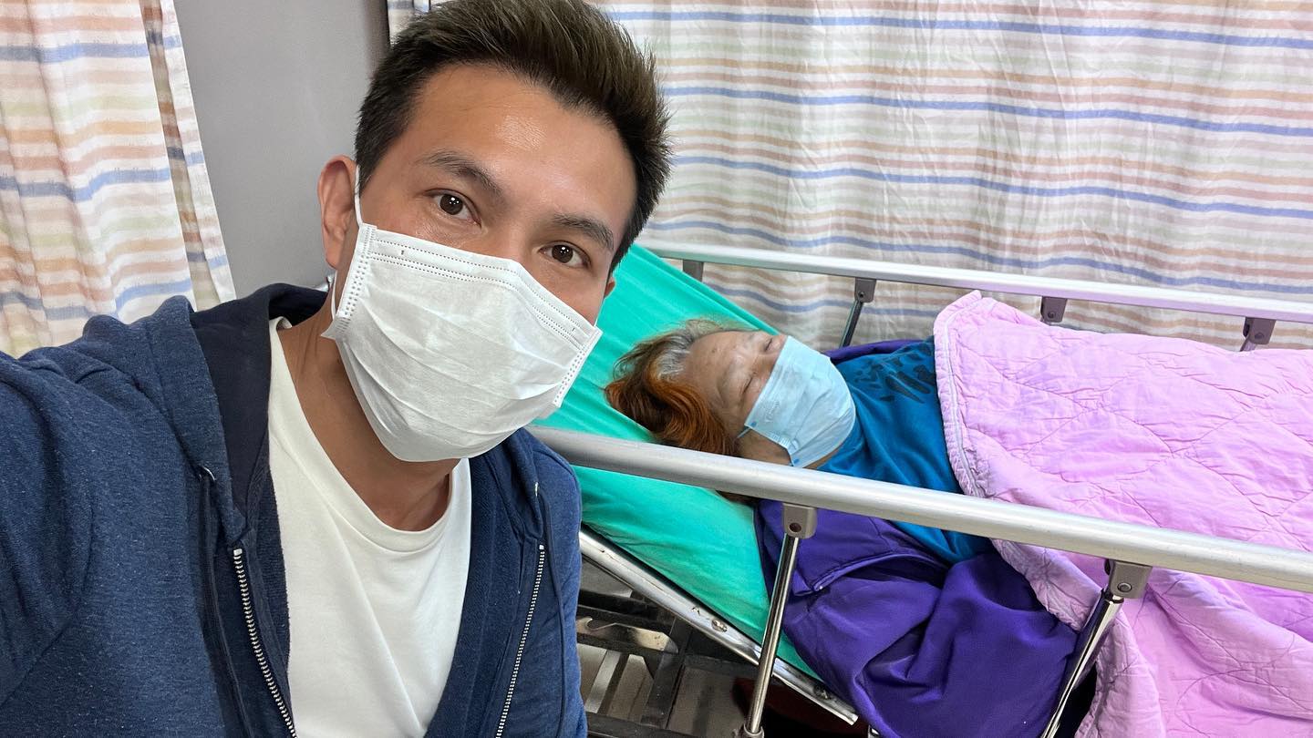 20分鐘前還在聊天！《天道》男星凌晨突收「媽媽病危通知」　目睹「被插十幾次鼻胃管」情緒崩潰