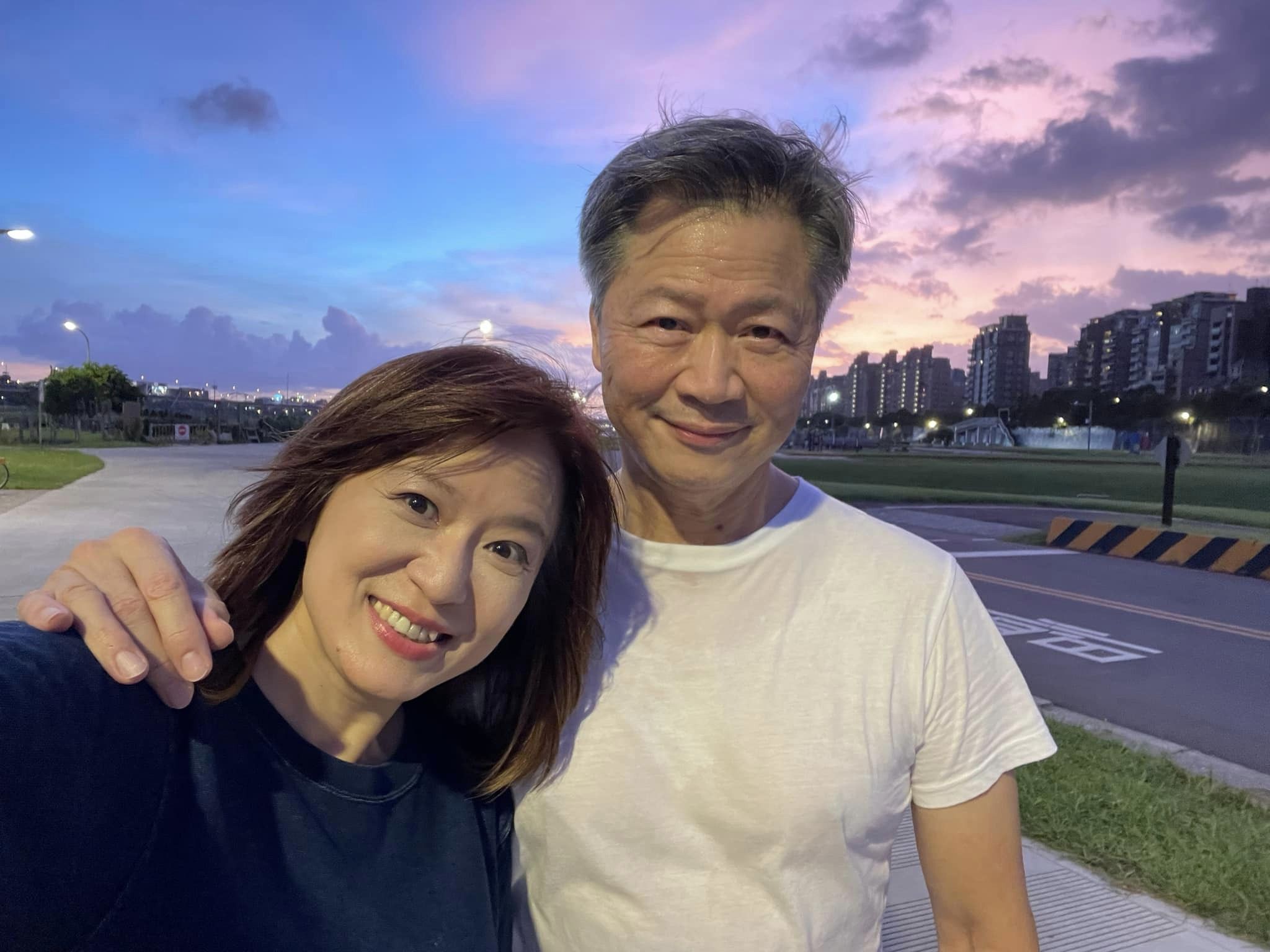 媽媽擺攤討生活！周玉琴心疼哭了「自認有孝沒順」　53歲樂當女兒賊「自爆私下面」