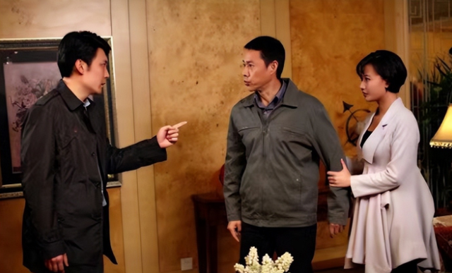 爸爸出軌！患癌媽媽臨走前「要爸爸買房給我」　媽媽走後「爸爸轉頭就跟小三雙飛」現世報卻來了