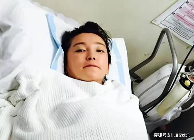 驚傳病情加重！50歲資深女星「月花50萬請保姆」　遭爆「生活不能自理」依舊敬業：一提睡就恐懼