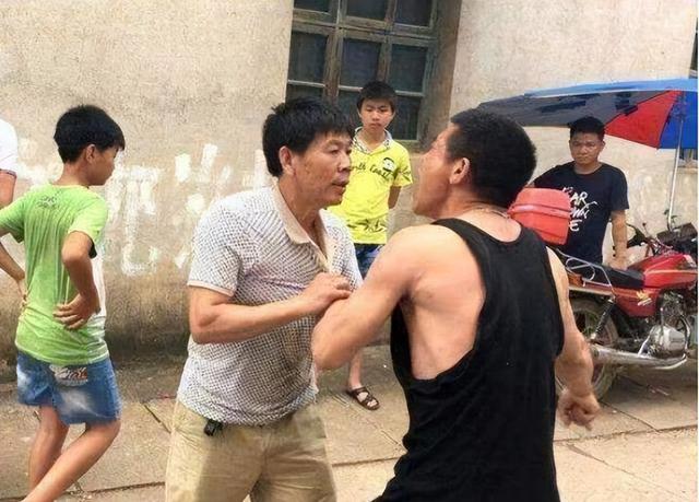 老伴早走我獨居！我70歲摔一跤後「輪流去住3子女家養老」　一年後我才發現「退休金和存款根本不重要」