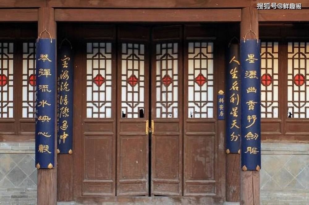 聚會對對子娛樂！男子出上聯：一沒車，二沒房，如今還沒丈母娘　女子「對出下聯」全場起鬨：真般配