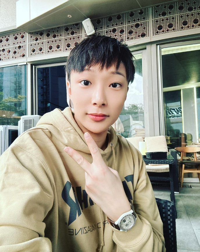 才傳輕生昏迷！知名男星再爆「服藥過量送醫」命危搶救中　前女友淚求集氣：「一定要撐住...」