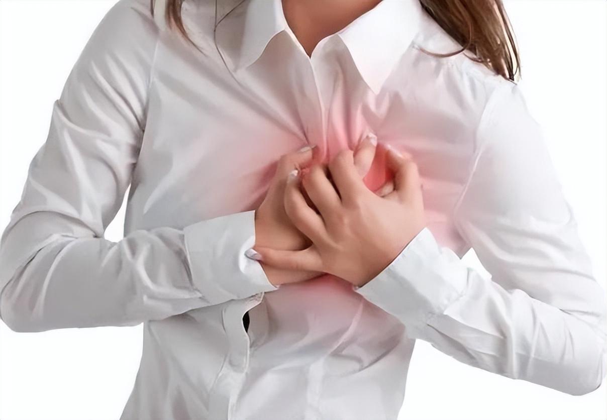 遺傳高危險群！55歲阿姨卻因「挑食」逃過乳腺癌　醫生誇讚：多虧你不愛吃「3種食物」