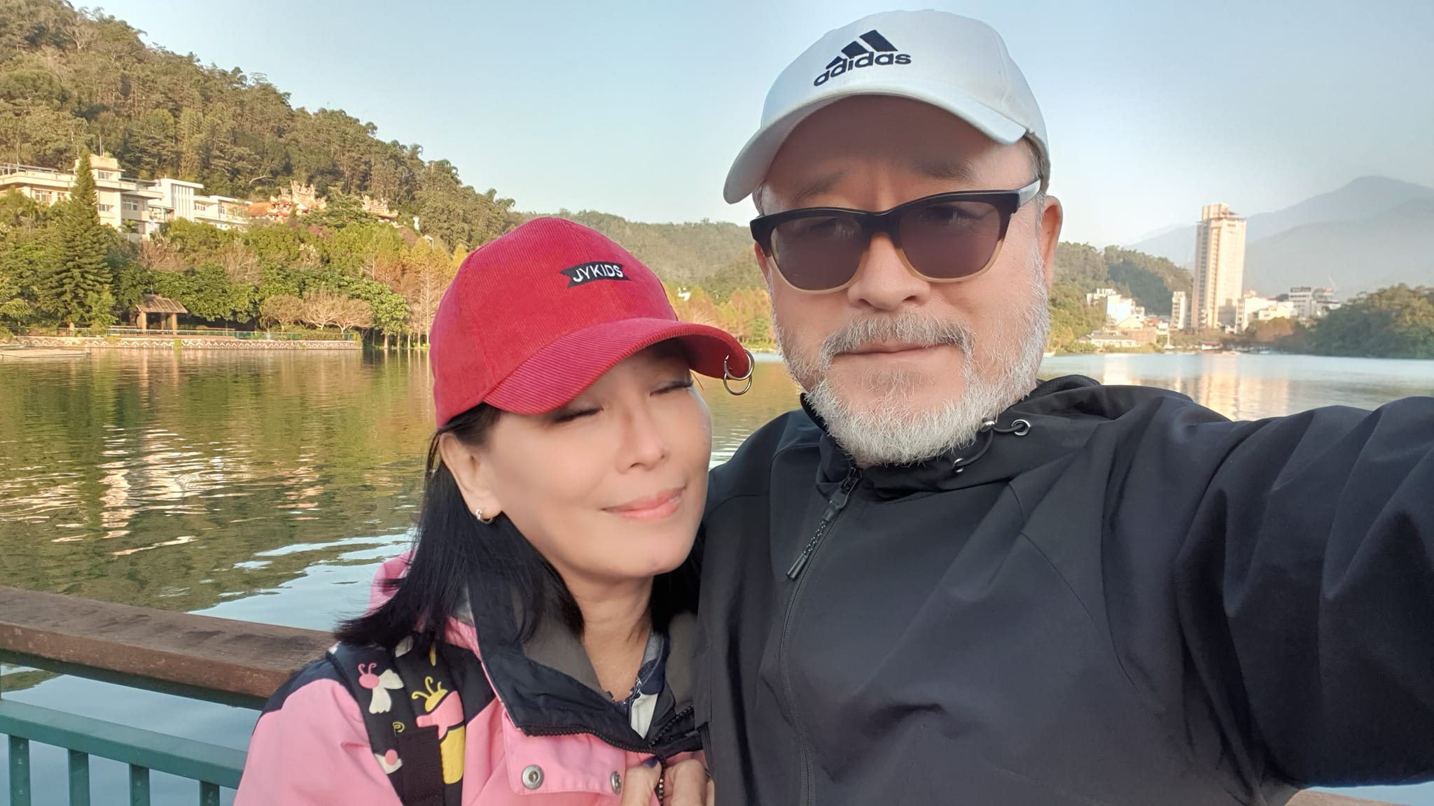3個月淨賺1千萬！66歲老戲骨「開餐廳一夕賠光」負債上千萬　結婚7周年「遭妻疑養小三」