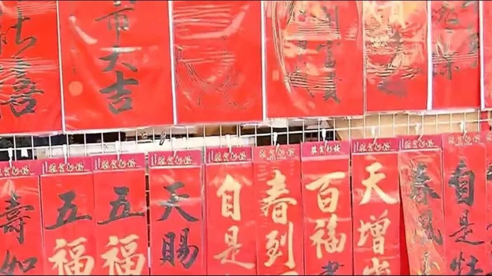麵館大媽出上聯：一碗二兩三鮮麵　客人「絕妙對出下聯」直接免單