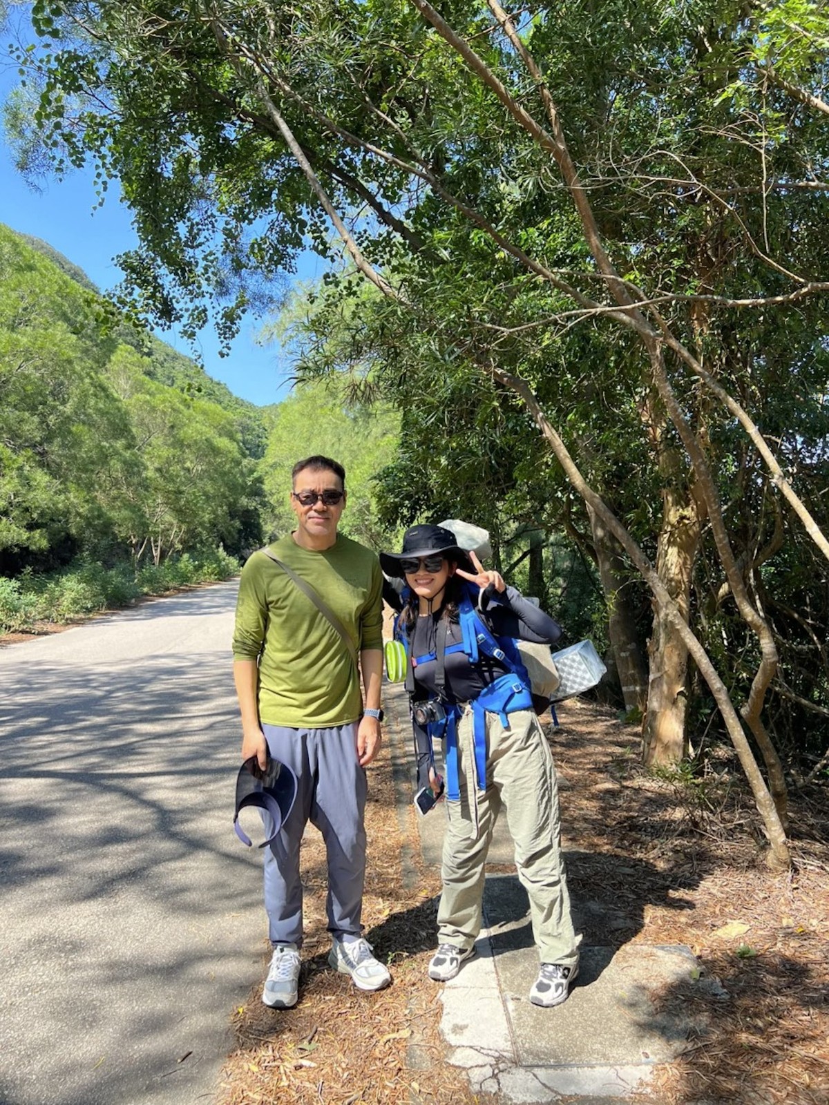 登山巧遇「59歲大咖影帝」親切無架子！ 網讚越老越帥「老婆素顏也絕美」根本神仙眷侶