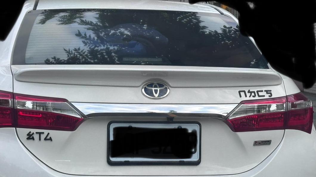 車尾貼「ㄠㄒㄙ」等7注音！後方駕駛看傻「網友幫解答」：台灣人才懂