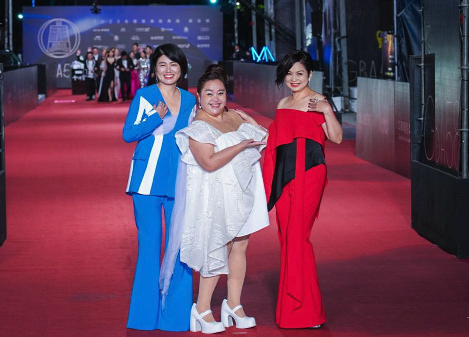 66歲楊貴媚「爆粗口怒槓高官」霸氣走人　當場翻臉嗆：「X的！就是不爽你」