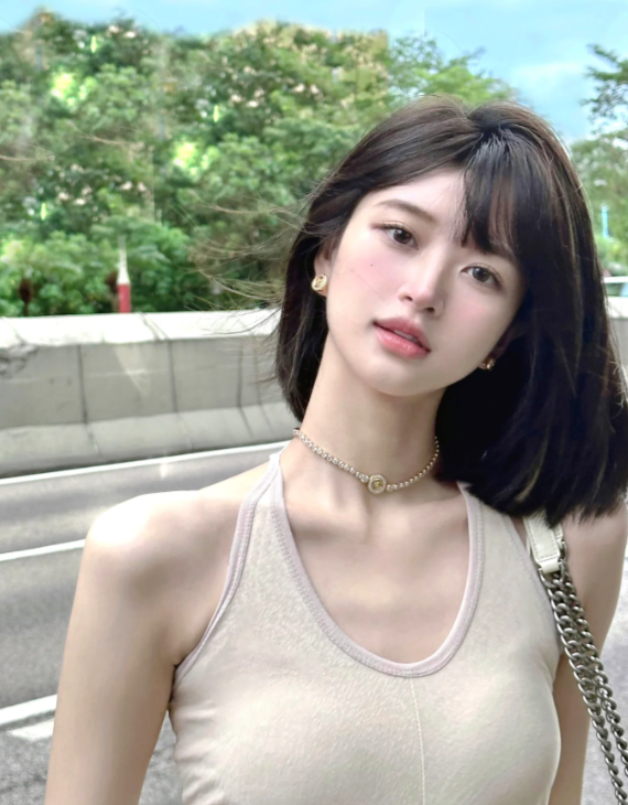 好想要搭訕！搭車遇到「短髮氣質美女」不輸雜誌模特兒　本尊「初戀系絕美臉蛋」笑容太治癒