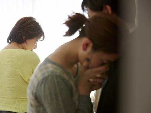 窩裡橫！只會沖家人「發泄壞脾氣」　對外人卻很好的「4大生肖」