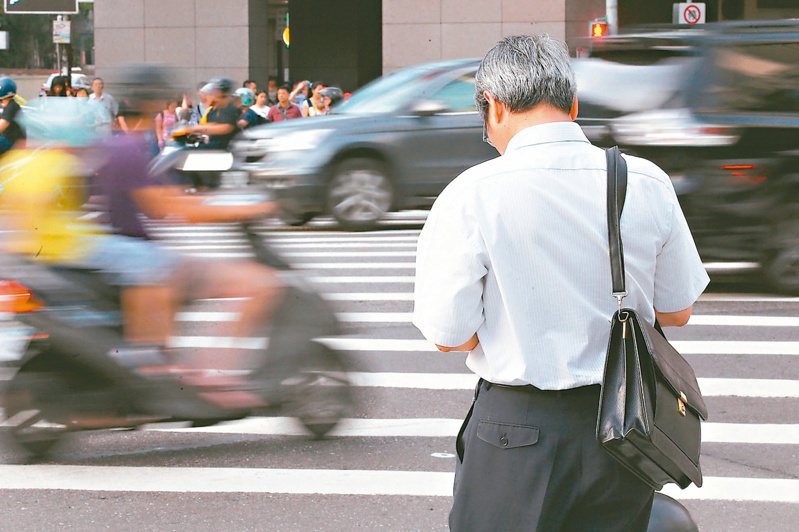 俗話說：「人過五十九，五地不留久」是指哪五處？　「很多人貪戀這地」卻惹上無數麻煩