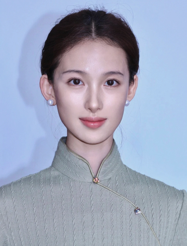 仙女的基因！她曬出「泛黃外婆老照片」五官美到不行　真實身份曝光「網友更驚訝」：太羨慕了