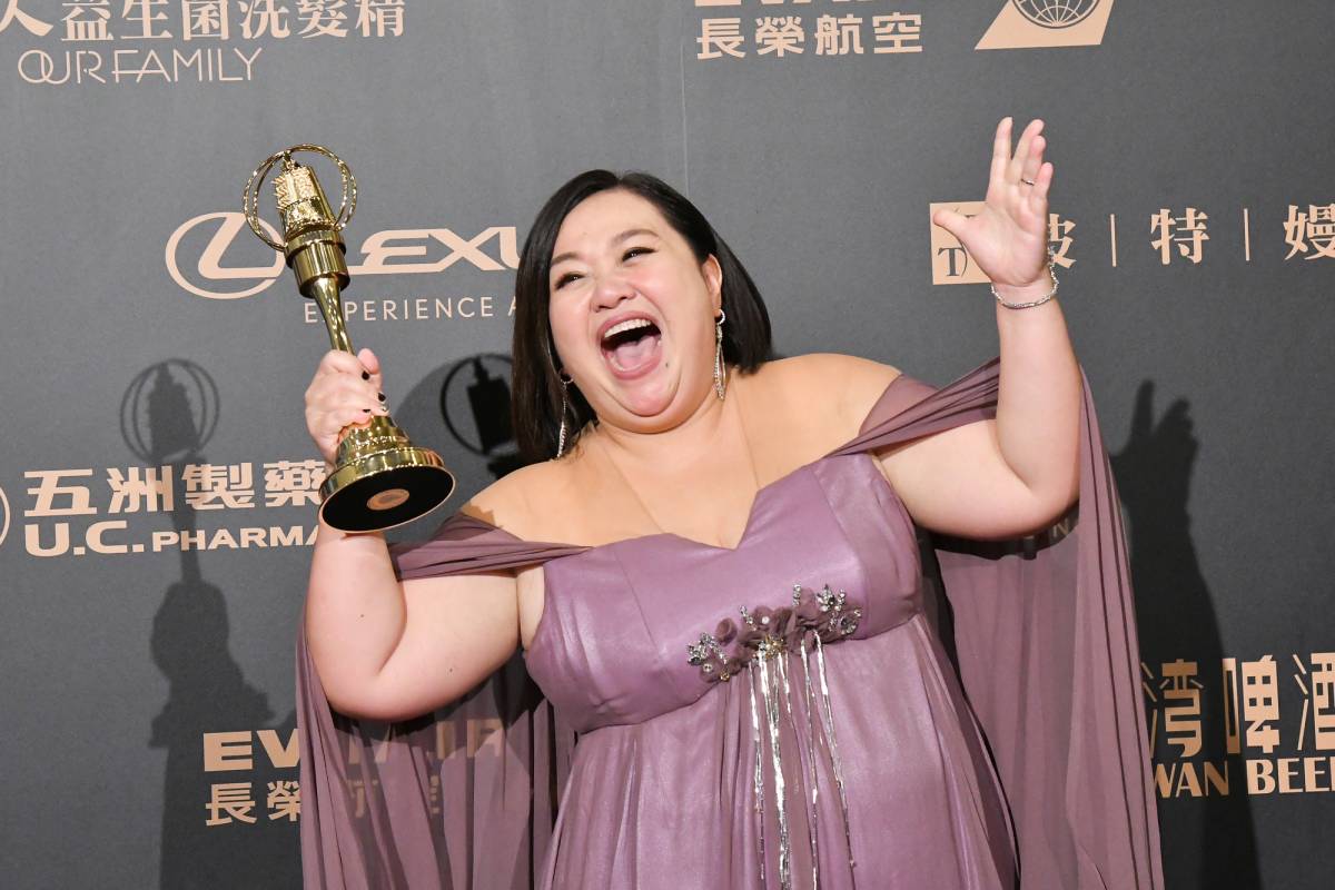 親睹殘忍一幕！鍾欣凌身心俱疲認：「萌生跳下去念頭」　撕外型標籤「破繭而出成影后」