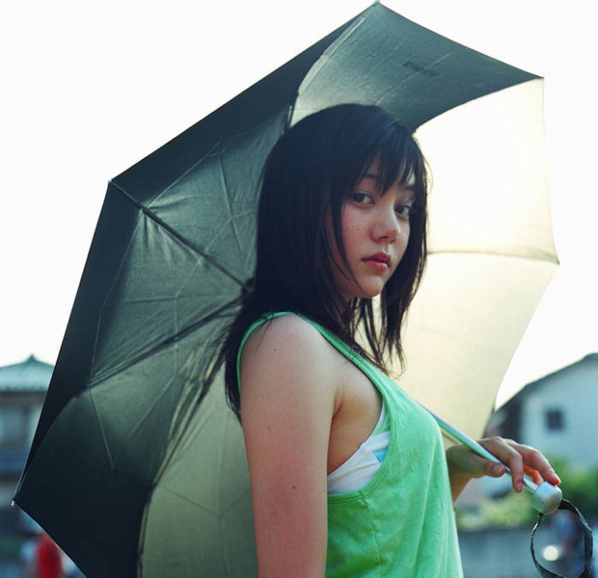 曾和周杰倫合作！最美女主角「甜美模樣迷倒無數人」　37歲「移居鄉村砍柴割草」遠離喧囂