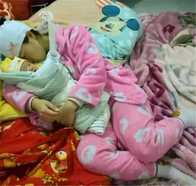 妻子產後像「變了個人」！丈夫覺得可疑，提前回家看到場面「很難受」：是我對不起她