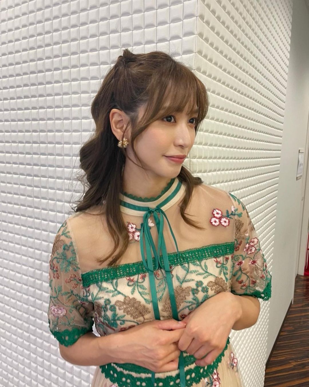 病況加劇！36歲女星「突宣布動手術」崩潰：暫時無法說話　苦嘆「年輕時過度使用」沒好好治療