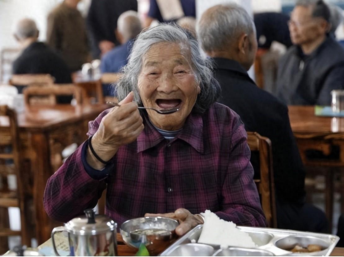 一個人活不過75歲，大多從50歲開始，會遇到「這3件怪事」