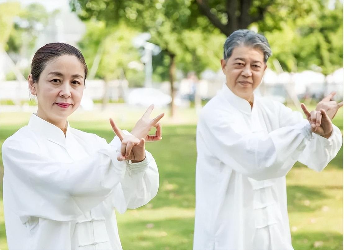 一個人活不過75歲，大多從50歲開始，會遇到「這3件怪事」