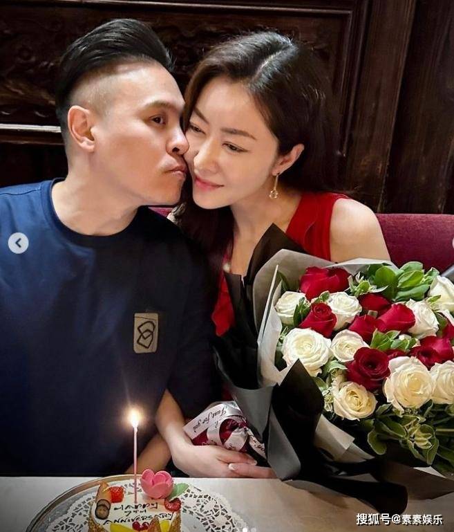 曾被嫌棄是不合腳的鞋！她另嫁富商「成豪門闊太」　今44歲「越活越年輕」雙胞胎女兒也可愛