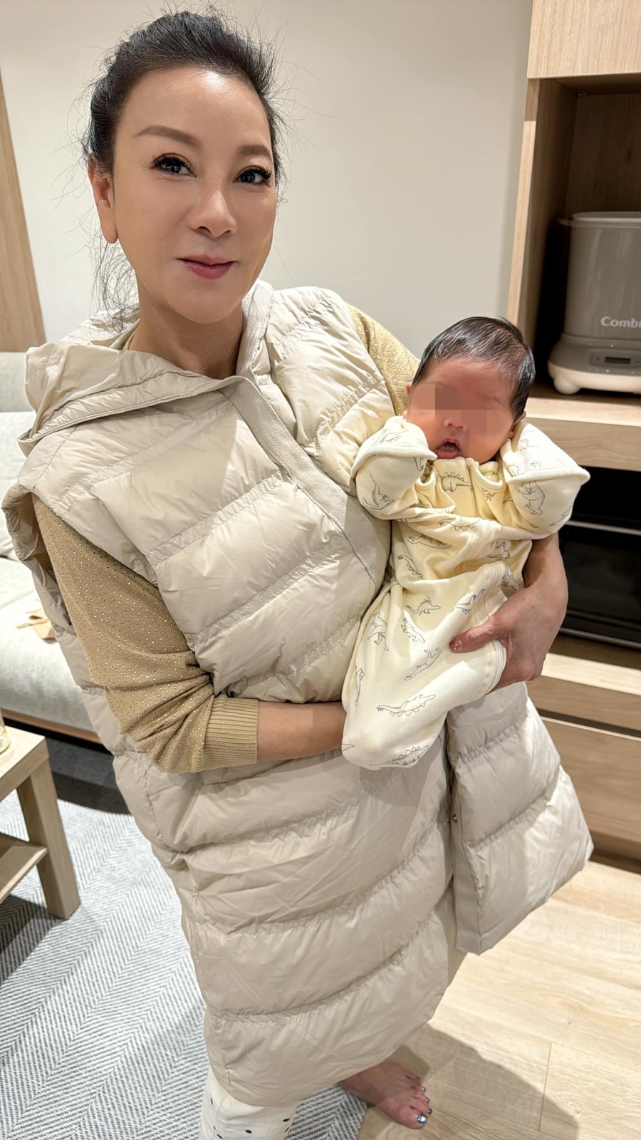 去年才PO超音波照！楊繡惠「開心抱嬰兒」宣布新身分　願砸百萬求二胎「網喊真的長好像」