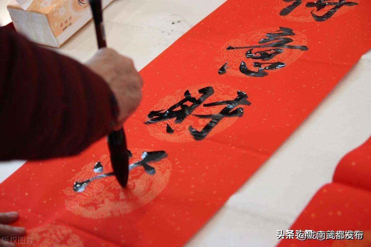 2025年「春聯」怎麼貼？牢記：「2個最佳時間、3個禁忌」　貼對了旺足一整年：快告知家人