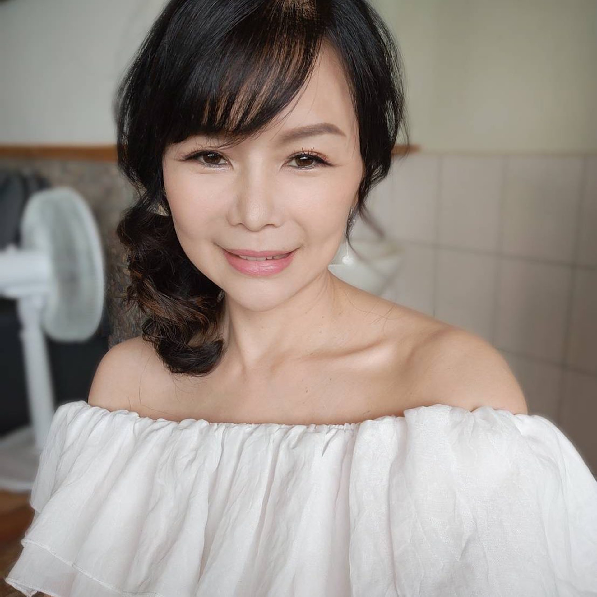 演三級片爆紅！《戲說》女星「從良嫁人又離」成單親媽　爆料房事不合「晚上是鄰居」