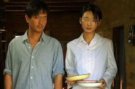 今年去婆家過年！年夜飯吃餃子「我吃到錢」，婆婆說了一句話：我當場摔筷子提離婚