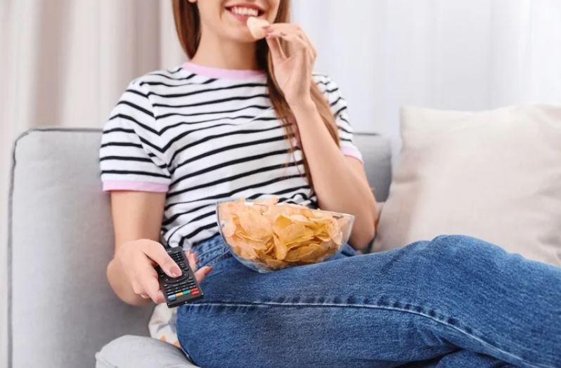 房子是她的！表姊一家「愛來蹭吃蹭住」連零食也拿　她氣炸換大門鎖「遭自家人銃康開門」