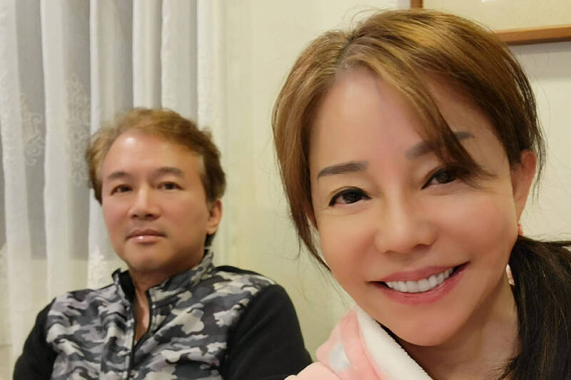 遭影射摔麥辱罵！狄鶯「怒反擊嚴立婷」正面開嗆　撂狠話「有種講出名字」她緊急回應了