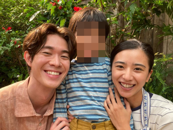 同居女星1年！戲劇小生認了「搞大對方肚子」　親放話：「不會跟她結婚」
