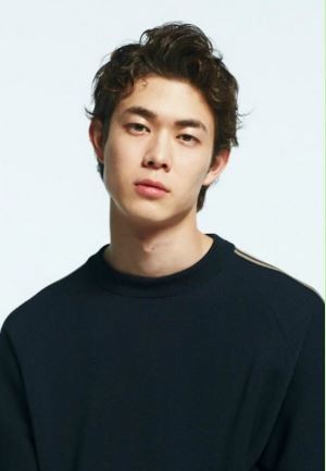 同居女星1年！戲劇小生認了「搞大對方肚子」　親放話：「不會跟她結婚」