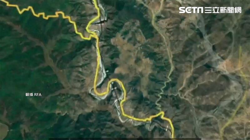 載有400乘客！火車驚傳出軌翻覆「7節車廂墜落山谷」　死傷人數曝光