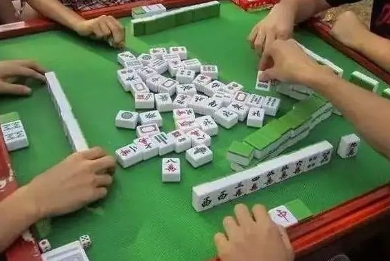除夕和老公吵架！我氣得連夜「跑回娘家過年」，母親說「一番話」我掉頭就走：到底圖什麼呀