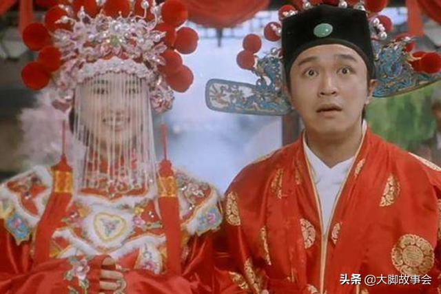 才女出上聯：「洞中泉水流不盡」，才子對出下聯：堪稱千古絕對