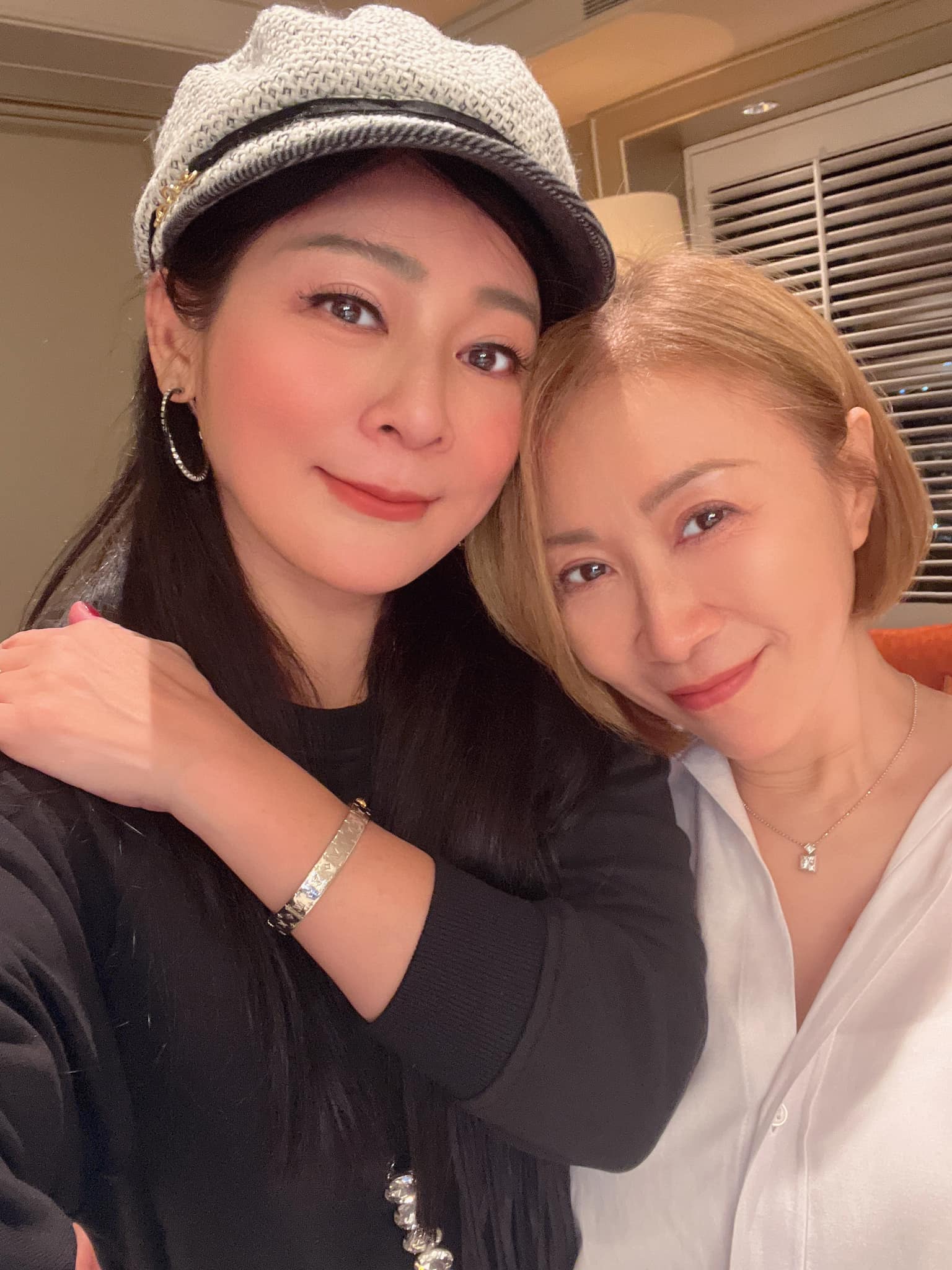 尪昔爆偷吃女員工！王彩樺淚曝「老公消失3個月」遭禁用手機　農曆年「全家無法團圓」：真的好捨不得