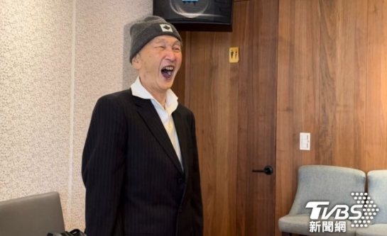 驚傳23年婚變！55歲演藝大咖爆「出軌小23歲女星」　老父親罕見鬆口：「已經斷聯6年」