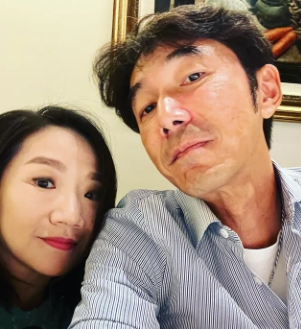 陶晶瑩直播落淚！她一看傻眼「怒轟夫妻倆」：沒品的是你們　發6點聲明「操作有夠低端」