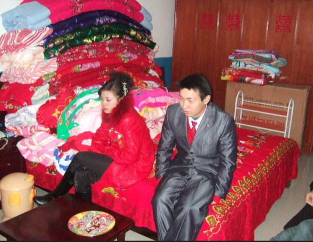丈夫落水救人走了！她獨吞100萬賠償款「只給婆婆1萬」　婆婆臨終前「得知孫媳婦身份」直誇媳婦善良
