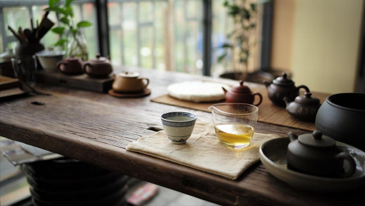 兒媳生孩後搬回跟我們住！把我全款買的房「給她哥嫂住」　我直接叫車「把她送回去」算盤落空了：薑還是老的辣