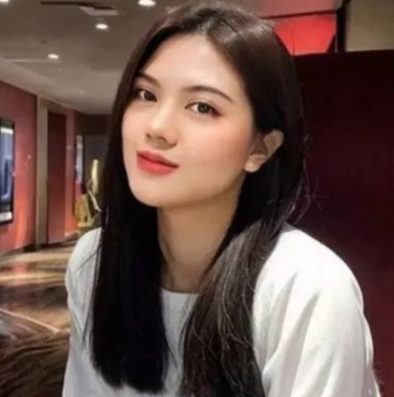 女子買竹筒飯「聞到烤肉香」心喜好美味　一撬開「畫面讓她傻住」：跟我開玩笑嗎？