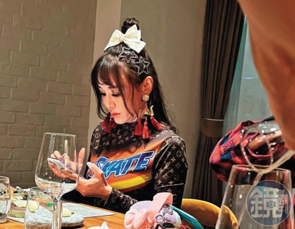 姊妹撕破臉！50歲台灣名媛「哭著打電話求饒」低頭認錯　她底線被踩「堅持不撤告」：付出代價
