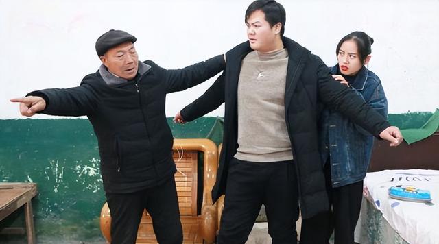 住女兒家養老！她發現我「每月3萬退休金」全給兒子　氣得趕我走「結局太唏噓」