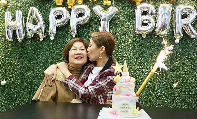 摯愛生命倒數！43歲女星「深夜悲慟喊話」：我真的很痛苦　求大家幫集氣「希望有奇蹟出現」