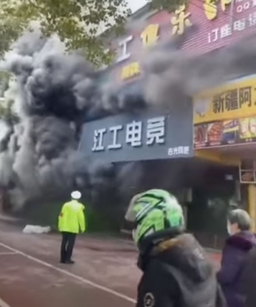 商店街惡火奪39命！補習班學生「傳訊給媽媽」：出不去了　最後一句「讓全網痛哭」至今仍失聯