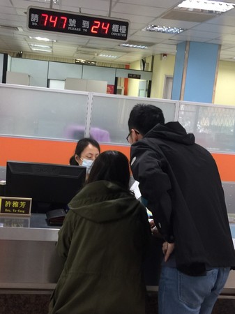 新婚不到1個月！38歲大咖女星「崩潰喊離婚」　鬆口「接到阿嬤電話」：我再也受不了
